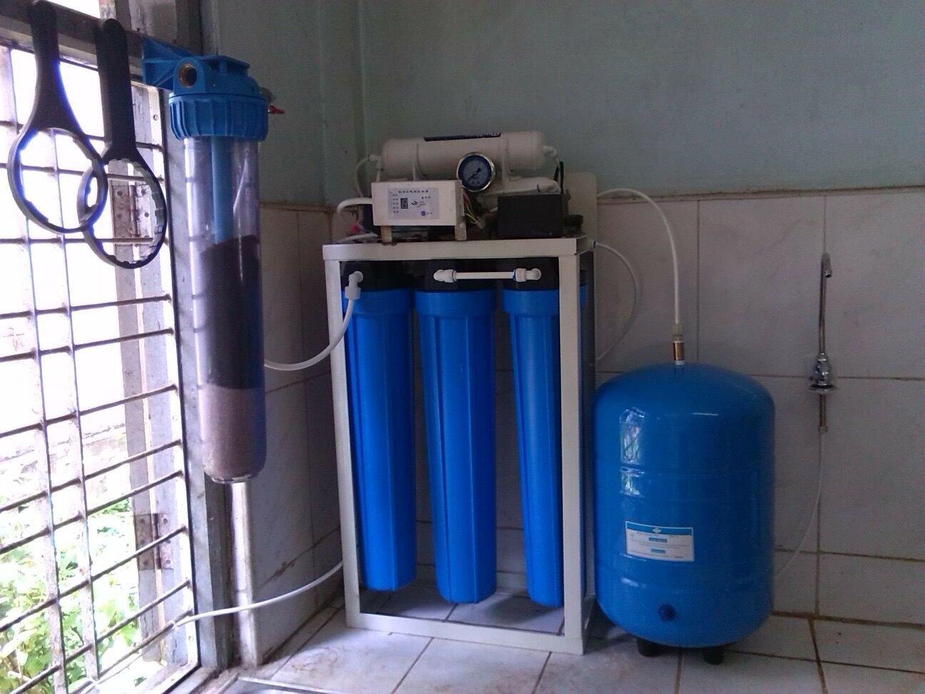 Custom Water treatment 43*23.5*78CM Machine Size commercial water filter Ocpuritech Automatic RO controller Flush