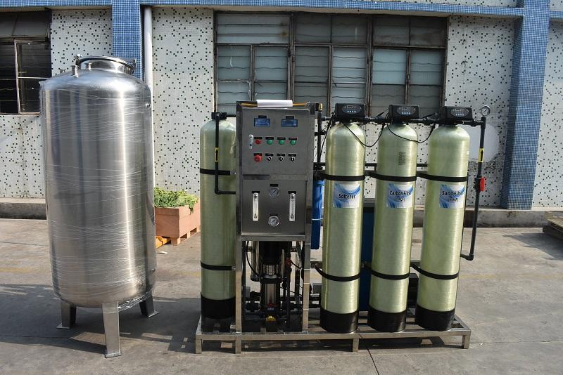Excellent industrial complete set of reverse osmosis water purification equipment is provided for the use of filtered water by big brand cosmetics companies